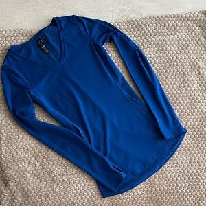 Women's UA cold gear V-Neck Long Sleeve Top